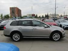 2018 Volkswagen Golf Alltrack 6 Speed Manual | Panoroof | NAVI | - Photo 5