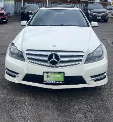 2012 Mercedes-Benz C-Class C250-4MATIC-LEATHER-SUNROOF - Photo 2