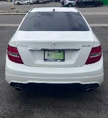 2012 Mercedes-Benz C-Class C250-4MATIC-LEATHER-SUNROOF - Photo 6