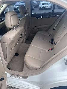 2012 Mercedes-Benz C-Class C250-4MATIC-LEATHER-SUNROOF - Photo 12