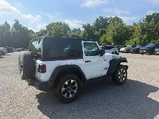 2025 Jeep Wrangler - Photo 3