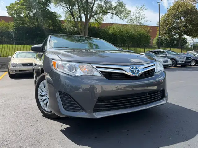 2014 Toyota Camry LE Hybrid