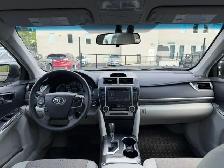 2014 Toyota Camry LE Hybrid - Photo 8