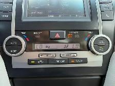 2014 Toyota Camry LE Hybrid - Photo 13
