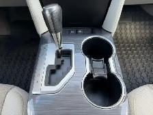 2014 Toyota Camry LE Hybrid - Photo 15