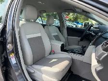 2014 Toyota Camry LE Hybrid - Photo 16
