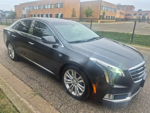 2018 Cadillac XTS 4dr Sdn Luxury AWD