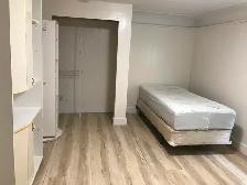 Walk 2 McMaster. Males only duplex. INCL. utilities, furniture - Photo 9