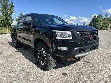 2024 Nissan Frontier PRO-4X | Luxury Equipment | No Accidents - Photo 10