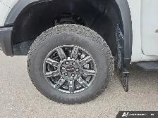 2026 GMC Sierra 1500 AT4X - Photo 18
