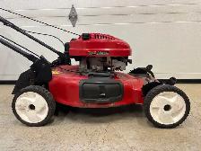 22" Toro Recycler self propelled lawnmower - Photo 2
