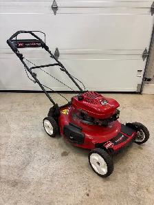 22" Toro Recycler self propelled lawnmower - Photo 6