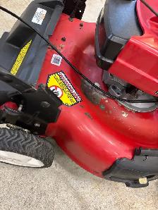 22" Toro Recycler self propelled lawnmower - Photo 10