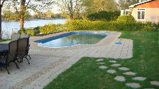 Landscapig laborer/installer wanted - Photo 3