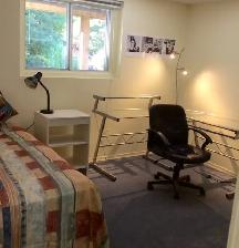 McMaster Males duplex 12 min walk. INCL ALL Utilities &furniture