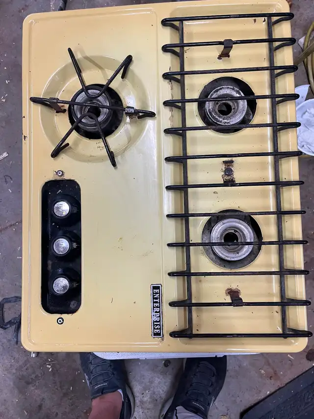 RV 3 burner stove