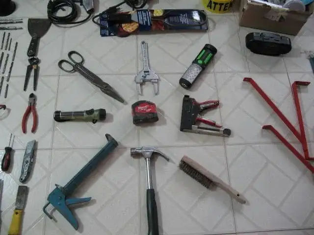 Hand Tools (400 pieces) , Power Tools, AND 1000's of Fasteners