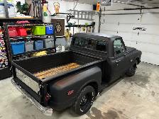 1968 GMC short box step side - Photo 4