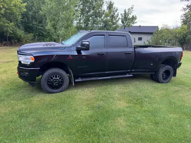 2023 ram 3500 dually diesel