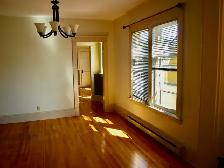Very large three bedroom - Photo 2
