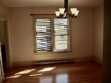 Very large three bedroom - Photo 3