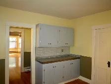 Very large three bedroom - Photo 8