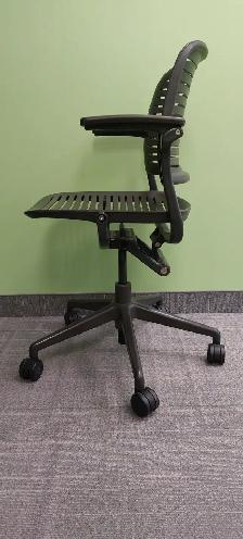 Steelcase Cachet Work Chair - Photo 2