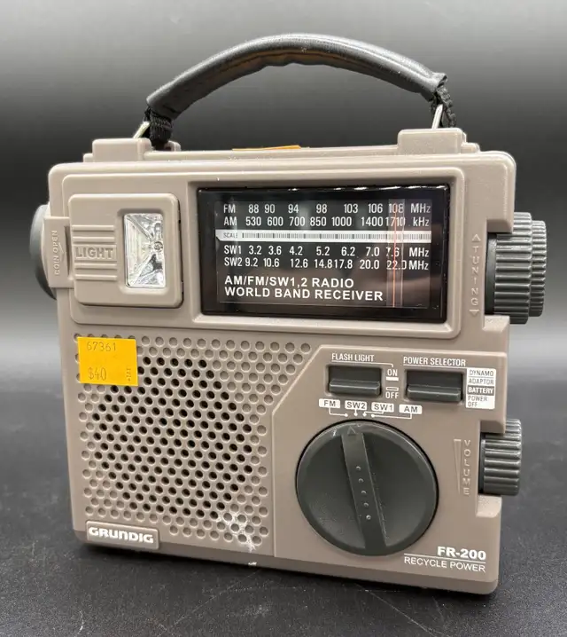 Grundig fr200 Portable Shortwave Radio