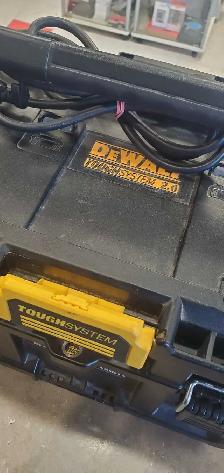 DEWALT ToughSystem 2.0 Charger - Photo 2