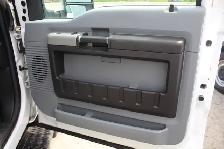 2015 Ford F-550 XLT Diesel Service Body truck DRW - Photo 24