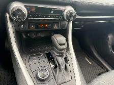 2024 Toyota RAV4 Hybrid LE Hybrid Efficiency. All-Season Confide - Photo 19
