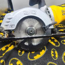 4-1/2 inch  DeWalt DCS571 Compact Circular Saw (#19728) - Photo 2