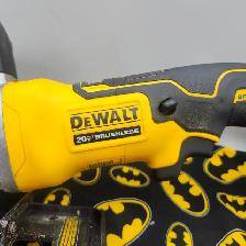 4-1/2 inch  DeWalt DCS571 Compact Circular Saw (#19728) - Photo 3