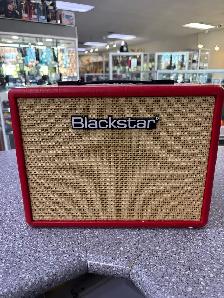 BLACKSTAR DEBUT 15E 120V / 45 WATTS GUITAR AMPLIFIER