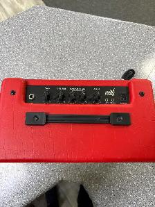 BLACKSTAR DEBUT 15E 120V / 45 WATTS GUITAR AMPLIFIER - Photo 2