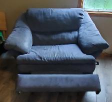 Oversized chair - FREE