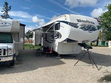 2010 Montana by keystone fifth wheel - Photo 6
