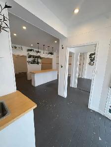West end commercial space for lease - Photo 4