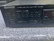 Kenwood KC-209 Stereo Control Amplifier - Photo 2