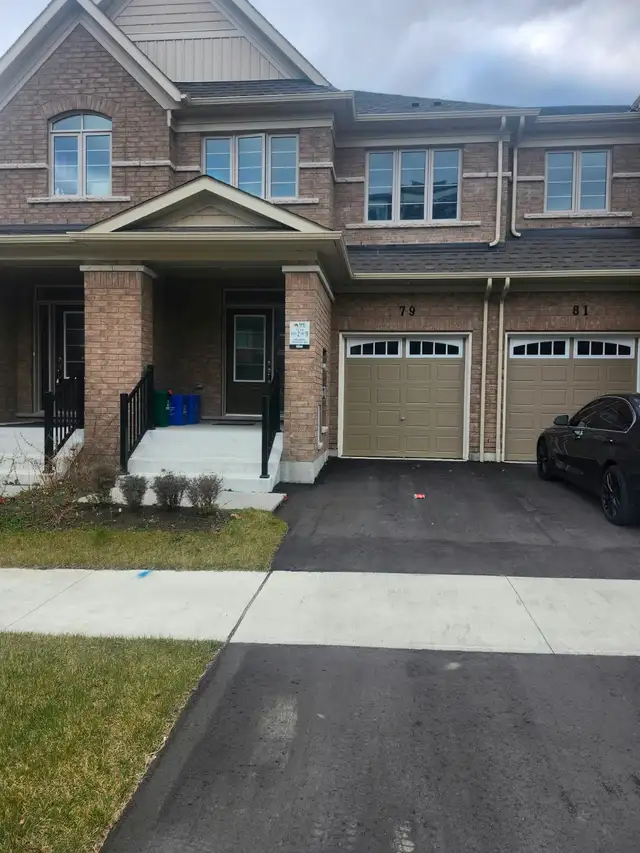 Oshawa rooms for rent