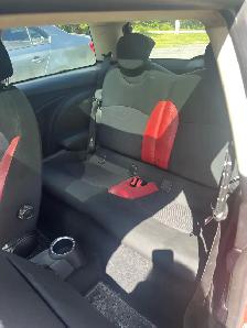 Selling 2011 Mini Cooper standard transmission - Photo 9