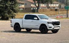 2020 Ram 1500 4x4 Night Edition - Photo 2