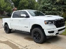 2020 Ram 1500 4x4 Night Edition - Photo 9