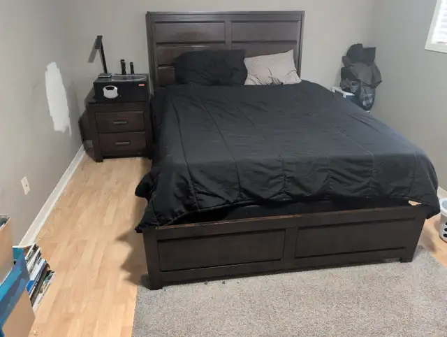 Queen size bedroom set