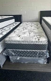 Queen size Bed & Mattress - Photo 3