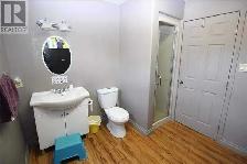 Bright, large 1 bed suite, itils &Internet  Included! - Photo 7