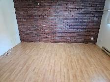 Studio – Libre immédiatement (sept. Gratuit) - Photo 2