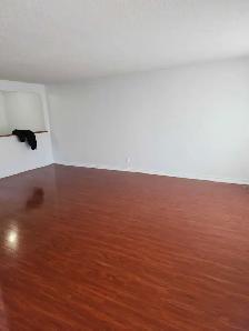 $2400 - 3 Bedroom Upper Level Semi Brampton - Photo 4