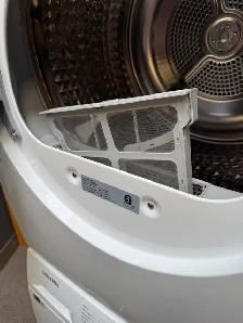 USED LESS THAN 1YEAR SAMSUNG SET APARTMENT SIZE WASHER AND DRYER - Photo 9