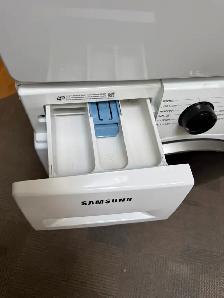 USED LESS THAN 1YEAR SAMSUNG SET APARTMENT SIZE WASHER AND DRYER - Photo 10